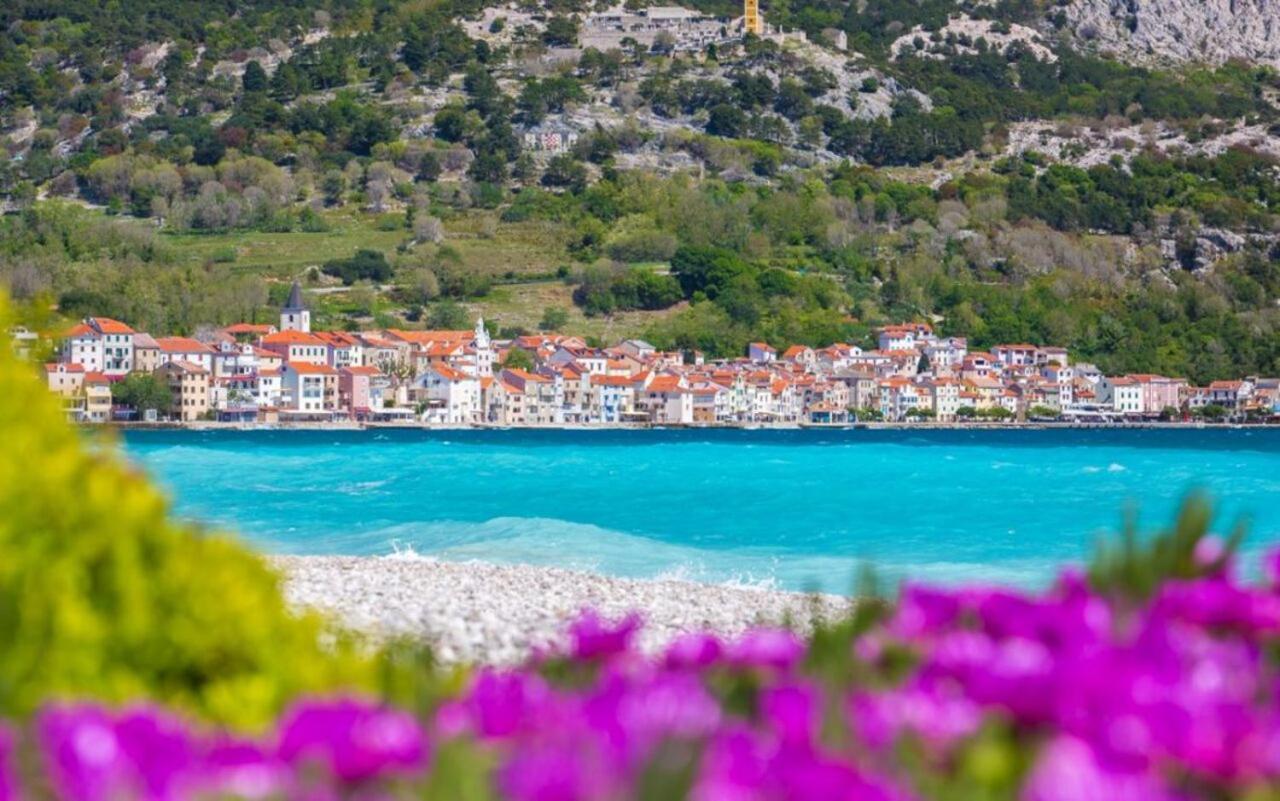 Apartments Myrjam Baska  Bagian luar foto