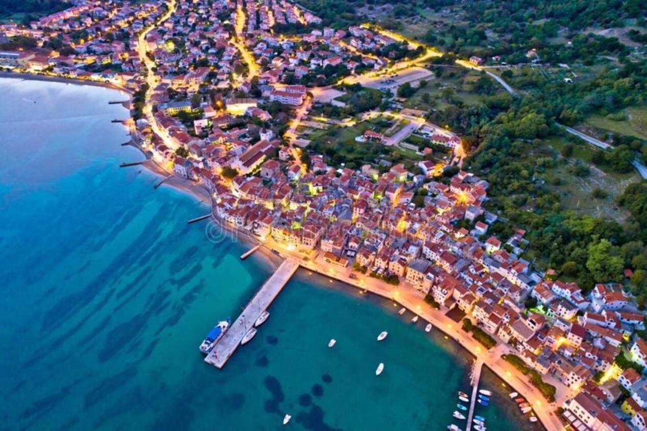 Apartments Myrjam Baska  Bagian luar foto